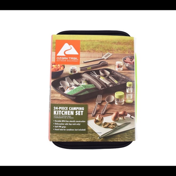 Ozark Trail Other - Brand new Ozark Trail 24 Pieces Plastic Camping Mess Kit